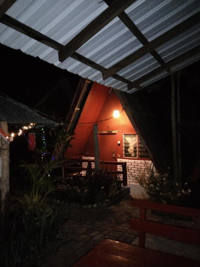 Nazri Nipah Camp Pangkor Hotel Kampung Teluk Nipah Exterior foto
